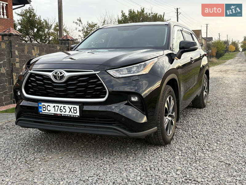 Внедорожник / Кроссовер Toyota Highlander 2020 в Луцке