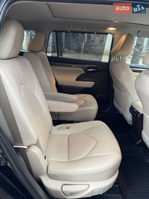 Внедорожник / Кроссовер Toyota Highlander 2021 в Харькове фото 32 Внедорожник / Кроссовер Toyota Highlander 2021 в Харькове