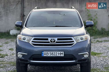Внедорожник / Кроссовер Toyota Highlander 2011 в 