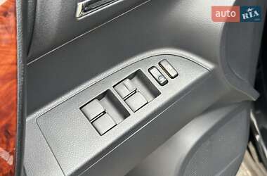 Позашляховик / Кросовер Toyota Highlander 2012 в  фото 40 Позашляховик / Кросовер Toyota Highlander 2012 в