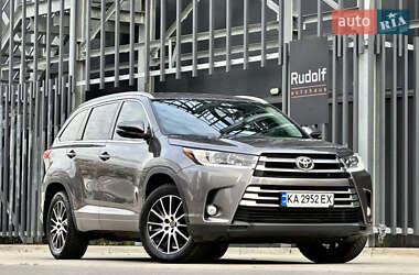 Внедорожник / Кроссовер Toyota Highlander 2019 в Киеве Внедорожник / Кроссовер Toyota Highlander 2019 в Киеве