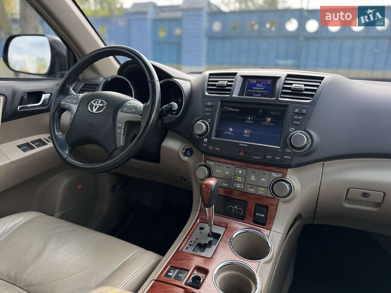 Внедорожник / Кроссовер Toyota Highlander 2008 в Киеве фото 23 Внедорожник / Кроссовер Toyota Highlander 2008 в Киеве