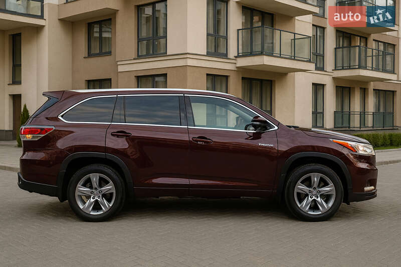 Позашляховик / Кросовер Toyota Highlander 2015 в Хмельницькому