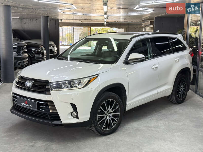 Внедорожник / Кроссовер Toyota Highlander 2018 в Одессе фото 6 Внедорожник / Кроссовер Toyota Highlander 2018 в Одессе