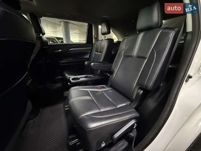 Внедорожник / Кроссовер Toyota Highlander 2018 в Одессе фото 22 Внедорожник / Кроссовер Toyota Highlander 2018 в Одессе
