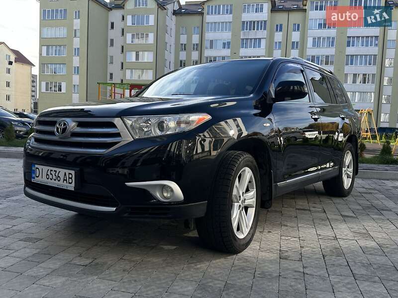 Внедорожник / Кроссовер Toyota Highlander 2013 в Сокале