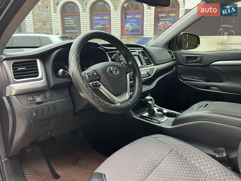 Внедорожник / Кроссовер Toyota Highlander 2015 в Белой Церкви фото 13 Внедорожник / Кроссовер Toyota Highlander 2015 в Белой Церкви