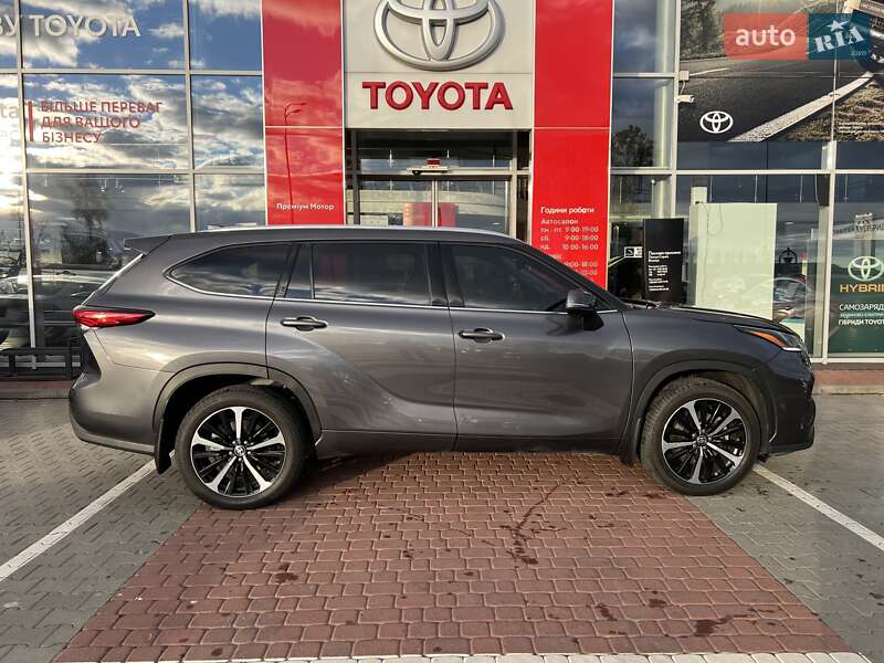 Позашляховик / Кросовер Toyota Highlander 2022 в Вінниці