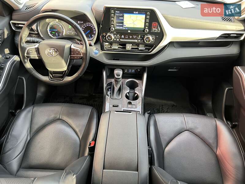 Позашляховик / Кросовер Toyota Highlander 2022 в Вінниці