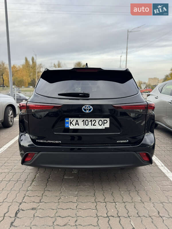 Внедорожник / Кроссовер Toyota Highlander 2024 в Киеве