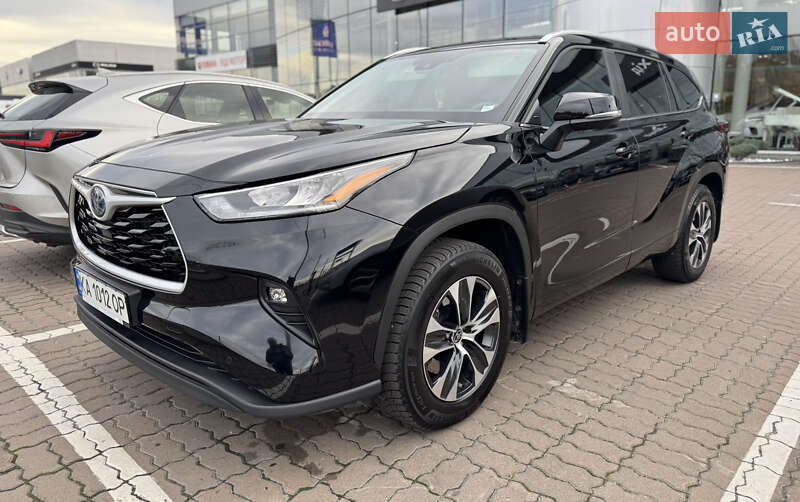 Внедорожник / Кроссовер Toyota Highlander 2024 в Киеве