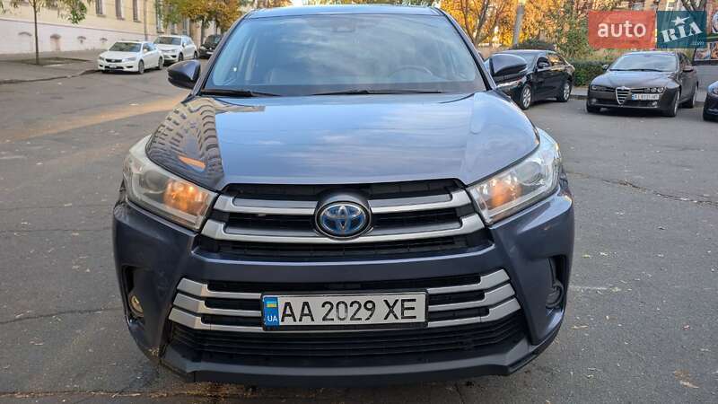Позашляховик / Кросовер Toyota Highlander 2018 в Києві