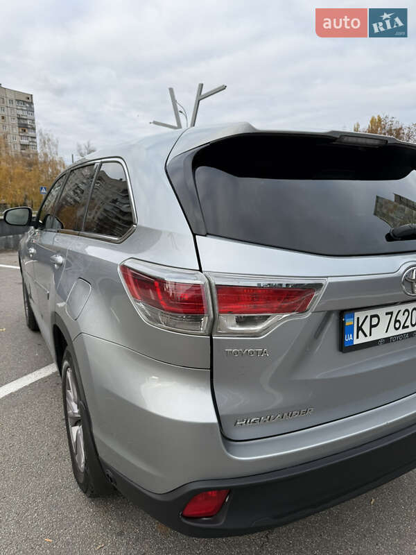 Внедорожник / Кроссовер Toyota Highlander 2014 в Харькове фото 8 Внедорожник / Кроссовер Toyota Highlander 2014 в Харькове