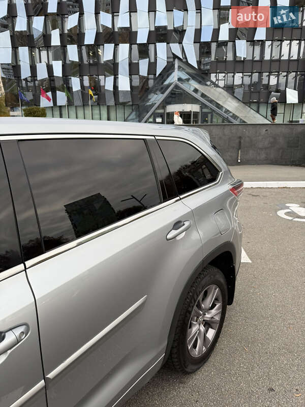 Внедорожник / Кроссовер Toyota Highlander 2014 в Харькове фото 7 Внедорожник / Кроссовер Toyota Highlander 2014 в Харькове
