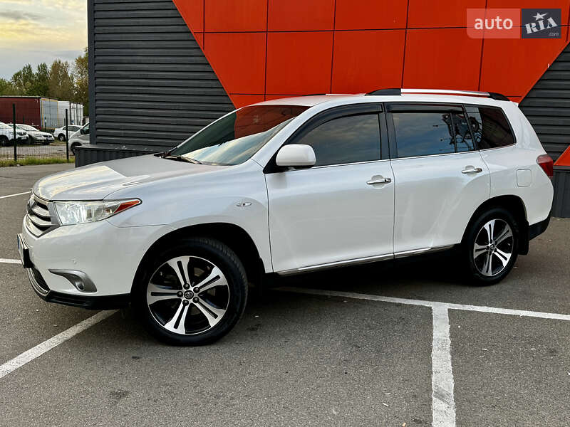 Внедорожник / Кроссовер Toyota Highlander 2012 в Киеве фото 3 Внедорожник / Кроссовер Toyota Highlander 2012 в Киеве