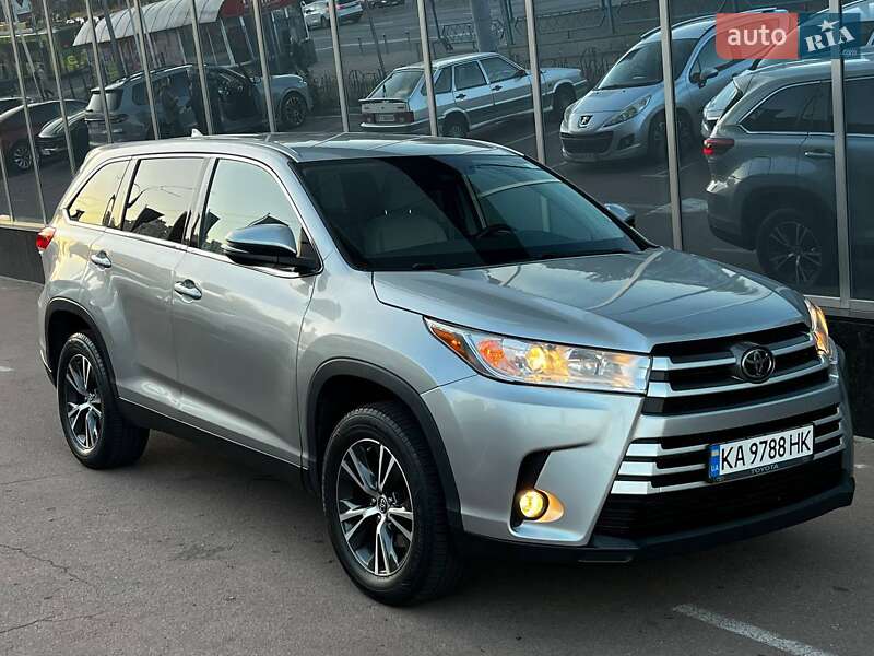Toyota Highlander 2019