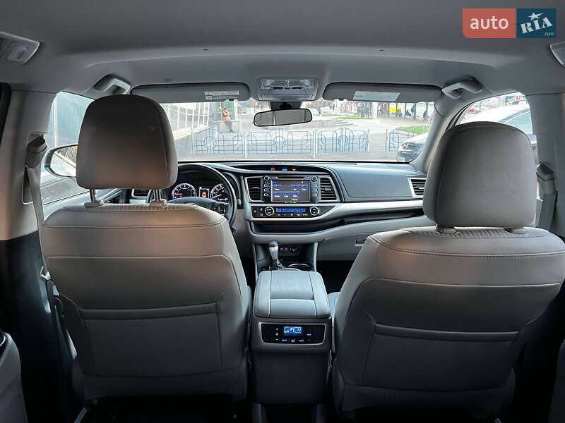 Внедорожник / Кроссовер Toyota Highlander 2019 в Киеве фото 19 Внедорожник / Кроссовер Toyota Highlander 2019 в Киеве