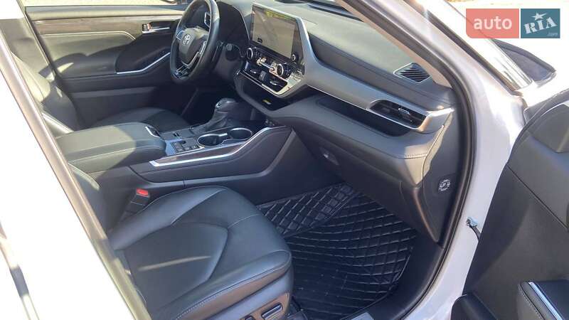 Внедорожник / Кроссовер Toyota Highlander 2023 в Хмельницком фото 6 Внедорожник / Кроссовер Toyota Highlander 2023 в Хмельницком