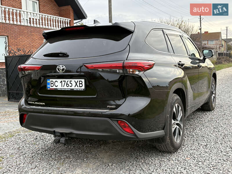 Внедорожник / Кроссовер Toyota Highlander 2020 в Луцке