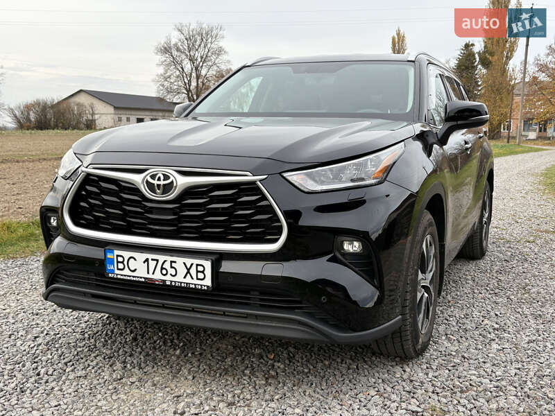 Внедорожник / Кроссовер Toyota Highlander 2020 в Луцке