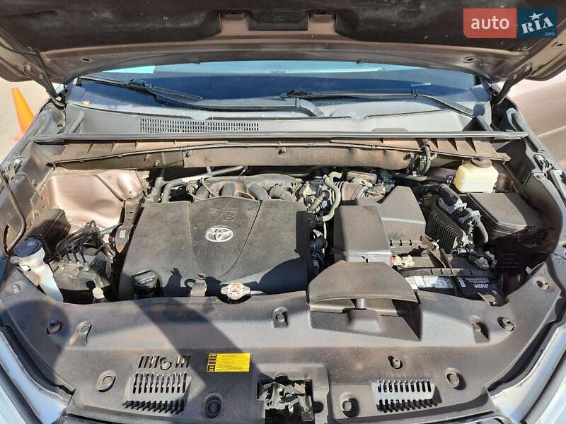 Внедорожник / Кроссовер Toyota Highlander 2018 в Киеве