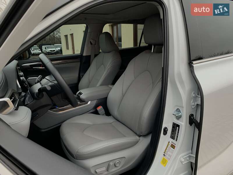 Внедорожник / Кроссовер Toyota Highlander 2024 в Бердичеве фото 25 Внедорожник / Кроссовер Toyota Highlander 2024 в Бердичеве