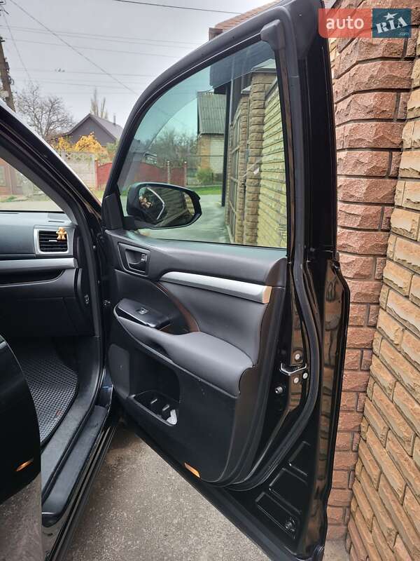 Внедорожник / Кроссовер Toyota Highlander 2014 в Кривом Роге фото 12 Внедорожник / Кроссовер Toyota Highlander 2014 в Кривом Роге