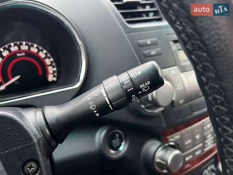 Внедорожник / Кроссовер Toyota Highlander 2011 в Киеве