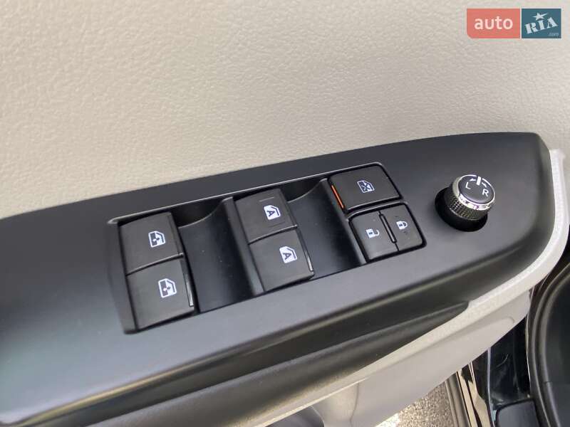 Внедорожник / Кроссовер Toyota Highlander 2018 в Киеве