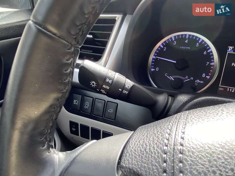 Внедорожник / Кроссовер Toyota Highlander 2018 в Киеве