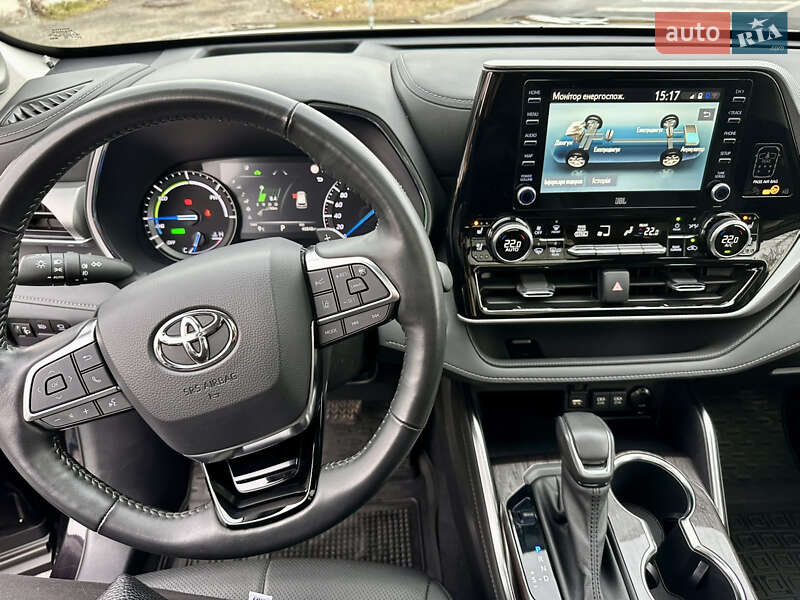 Внедорожник / Кроссовер Toyota Highlander 2021 в Киеве