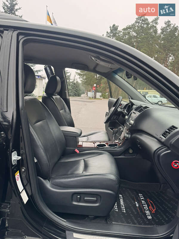 Позашляховик / Кросовер Toyota Highlander 2013 в Києві