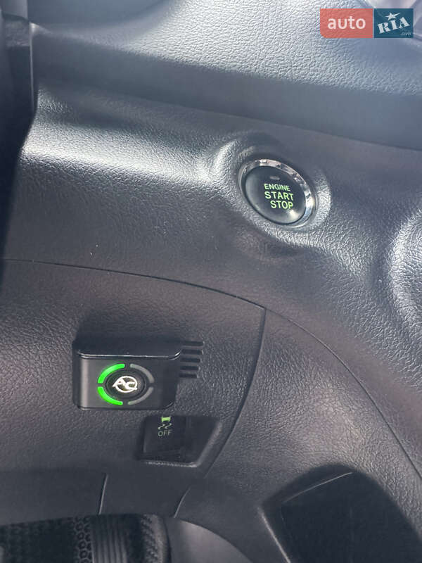 Позашляховик / Кросовер Toyota Highlander 2013 в Києві