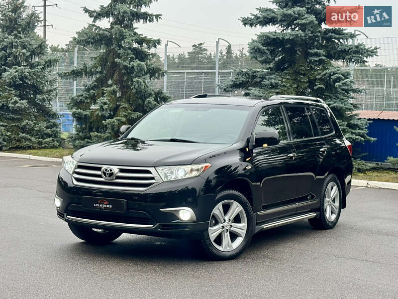 Позашляховик / Кросовер Toyota Highlander 2013 в Києві