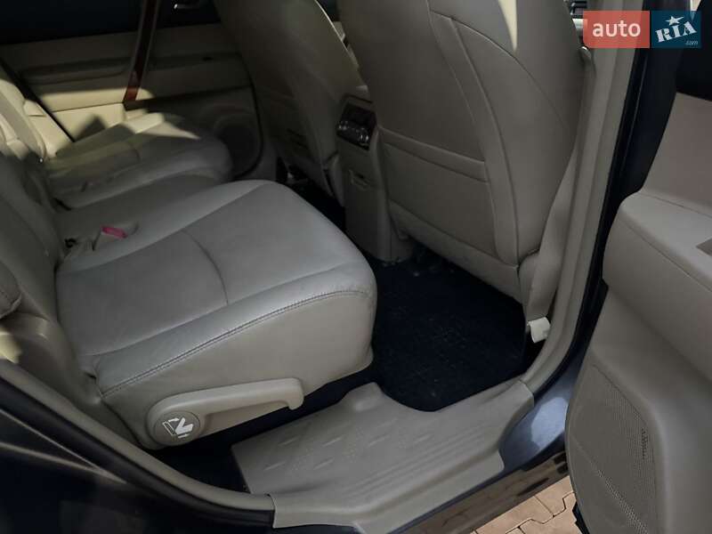 Внедорожник / Кроссовер Toyota Highlander 2011 в Киеве фото 26 Внедорожник / Кроссовер Toyota Highlander 2011 в Киеве