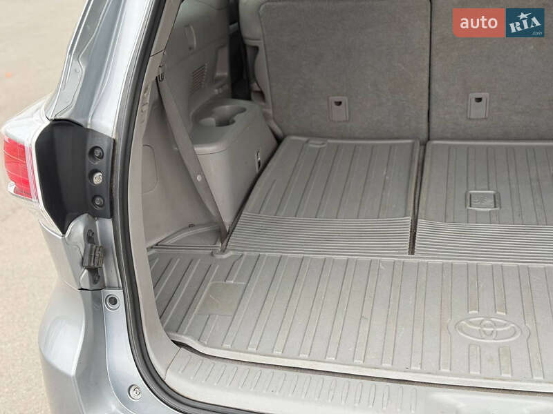 Внедорожник / Кроссовер Toyota Highlander 2016 в Днепре фото 31 Внедорожник / Кроссовер Toyota Highlander 2016 в Днепре