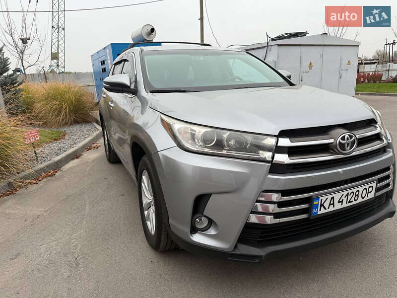 Внедорожник / Кроссовер Toyota Highlander 2016 в Днепре фото 46 Внедорожник / Кроссовер Toyota Highlander 2016 в Днепре