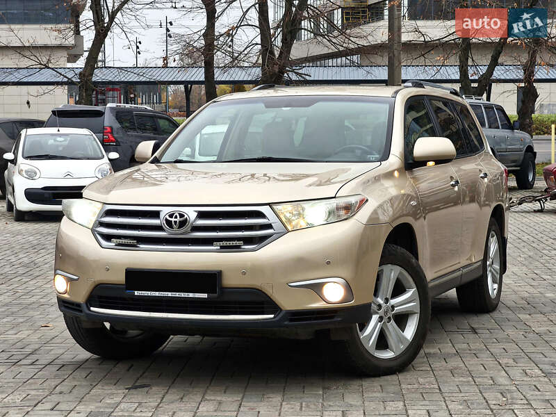 Toyota Highlander 2011