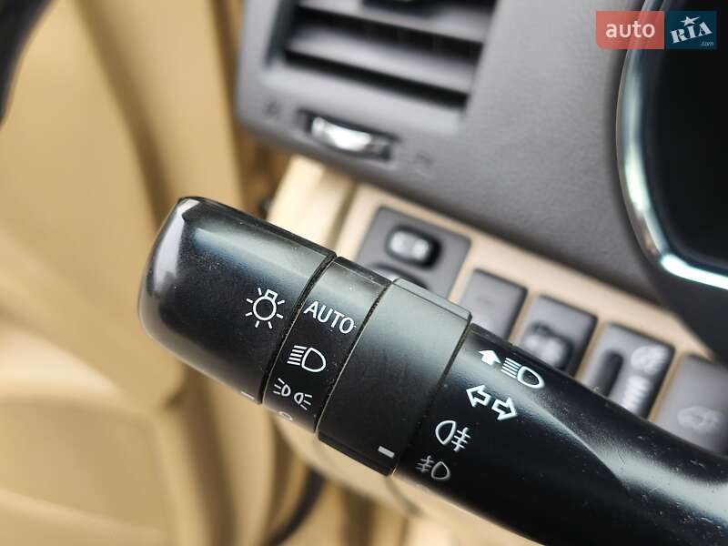 Внедорожник / Кроссовер Toyota Highlander 2011 в Днепре