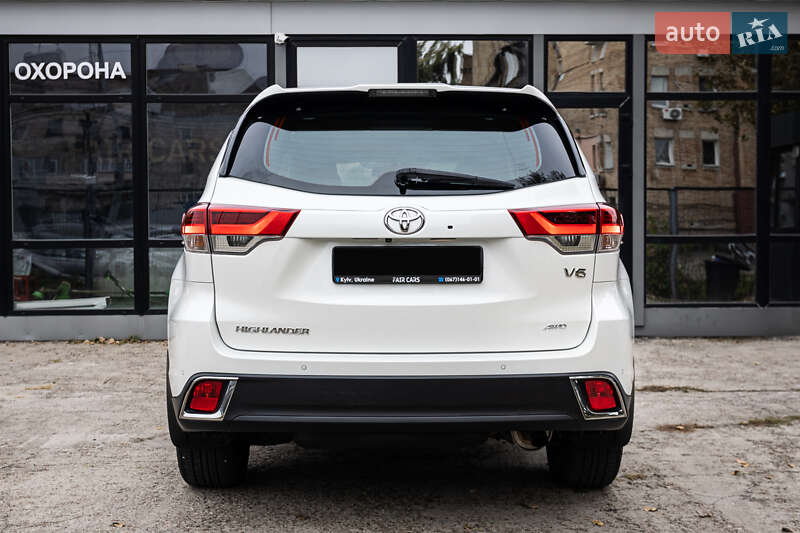 Позашляховик / Кросовер Toyota Highlander 2019 в Києві фото 72 Позашляховик / Кросовер Toyota Highlander 2019 в Києві