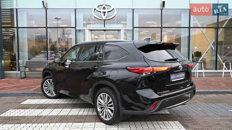 Позашляховик / Кросовер Toyota Highlander 2022 в Києві фото 2 Позашляховик / Кросовер Toyota Highlander 2022 в Києві