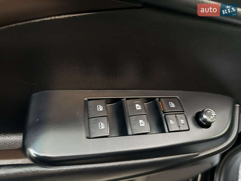 Внедорожник / Кроссовер Toyota Highlander 2017 в Киеве фото 21 Внедорожник / Кроссовер Toyota Highlander 2017 в Киеве