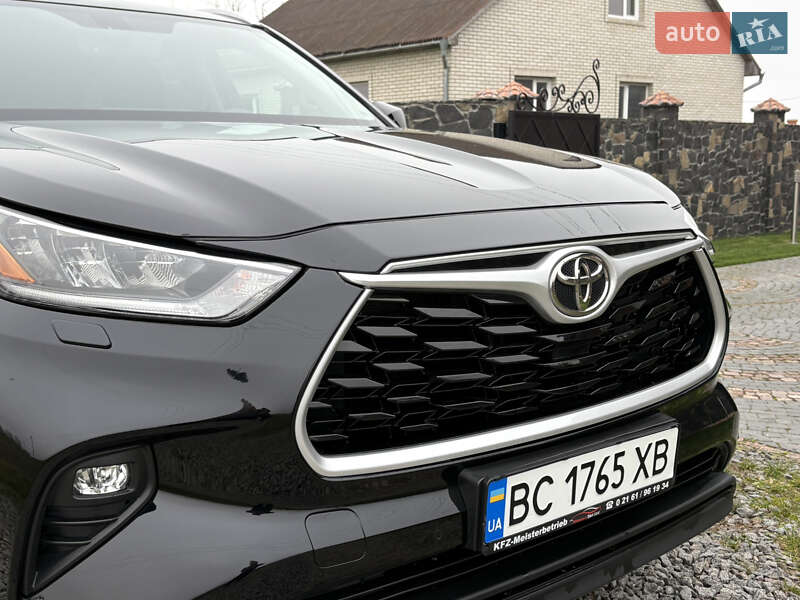 Внедорожник / Кроссовер Toyota Highlander 2020 в Луцке