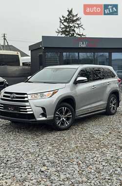 Позашляховик / Кросовер Toyota Highlander 2017 в Бродах