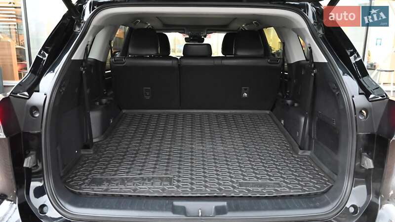 Внедорожник / Кроссовер Toyota Highlander 2020 в Киеве