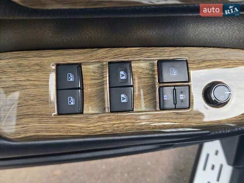 Внедорожник / Кроссовер Toyota Highlander 2017 в Киеве фото 13 Внедорожник / Кроссовер Toyota Highlander 2017 в Киеве
