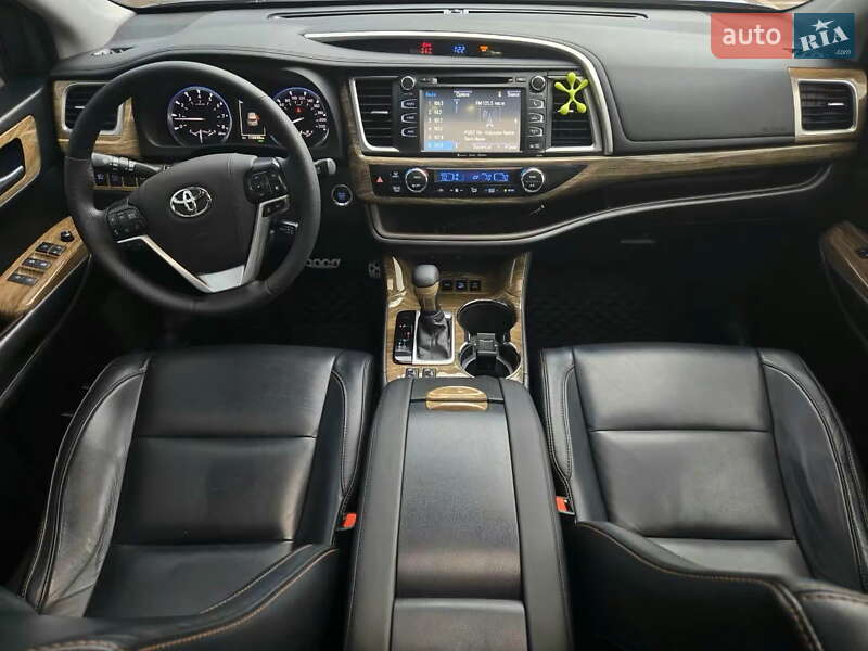 Внедорожник / Кроссовер Toyota Highlander 2017 в Киеве фото 23 Внедорожник / Кроссовер Toyota Highlander 2017 в Киеве