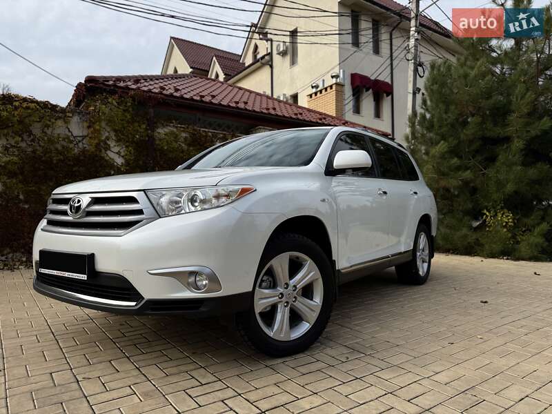 Внедорожник / Кроссовер Toyota Highlander 2011 в Одессе