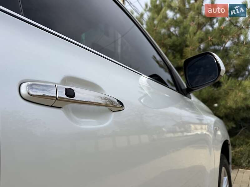 Внедорожник / Кроссовер Toyota Highlander 2011 в Одессе