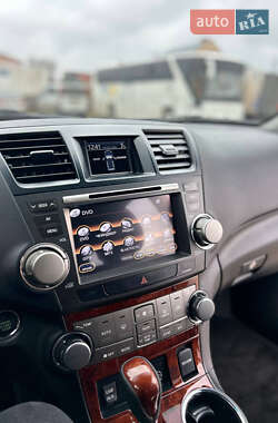 Внедорожник / Кроссовер Toyota Highlander 2011 в Виннице